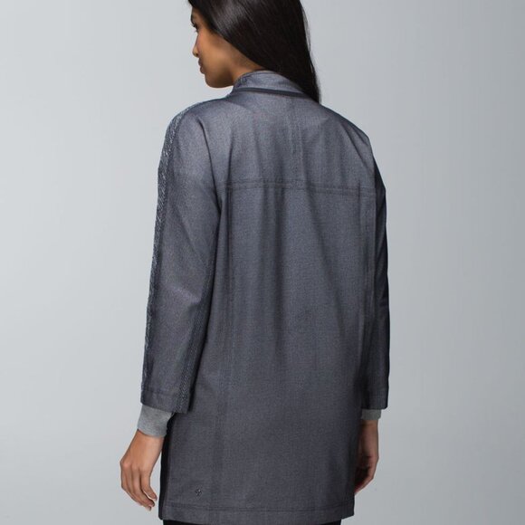 Lululemon Cocoon Car Coat Jacket (solid grey back) - Picture 2 of 9